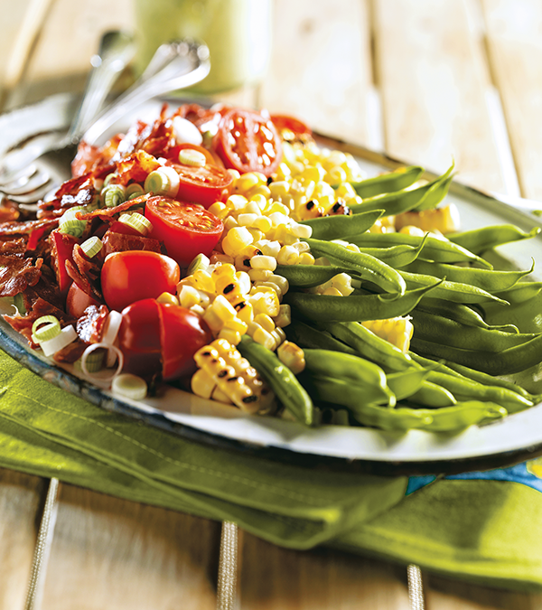 Salade de haricots verts et maïs grillé, vinaigrette au babeurre et à l’estragon