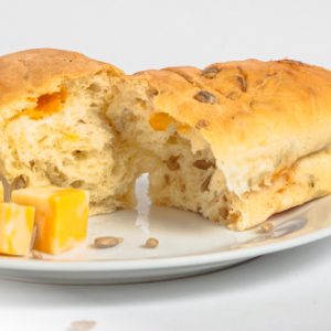 ”Pti”pain protéiné cheddar et graines de tournesol